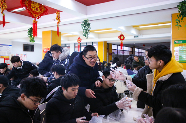 猜燈謎，鬧元宵—南京新華不一樣的元宵節