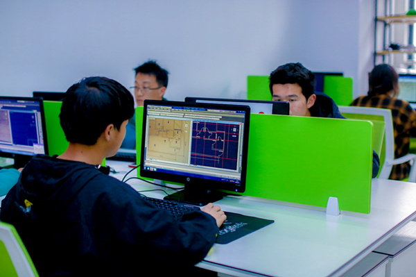 南京新華電腦專修學院好不好，到底怎么樣？