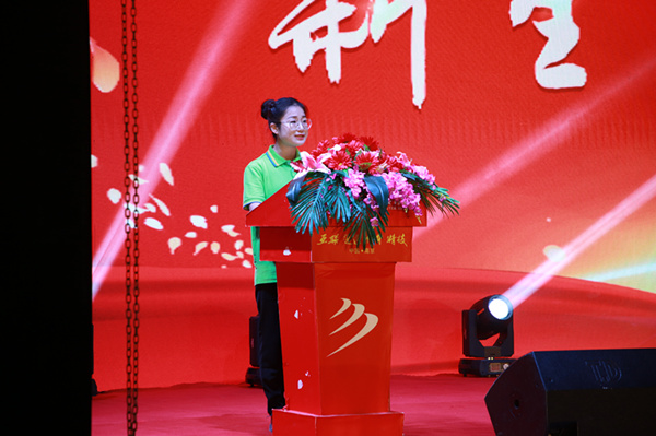 南京新華2019年新生開學典禮暨CEAC獎學金頒獎盛典隆重舉行！