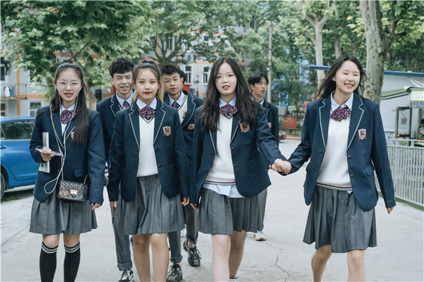 初中畢業，女生適合學計算機嗎？