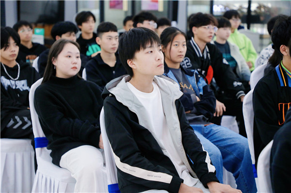南京新華2021秋季互聯網名企體驗之旅圓滿結束