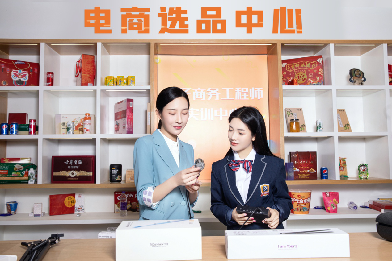 全媒體數智化流量時代-新華這個<a href=http://njxh.cn target=_blank class=infotextkey>專業</a>的學生成為企業香餑餑