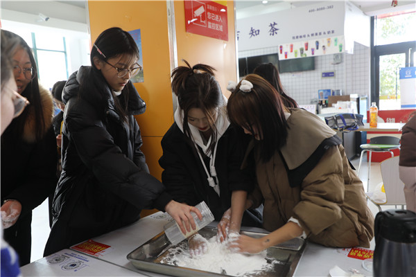 金龍賀歲，喜樂元宵|南京新華電腦專修學校元宵節活動圓滿成功