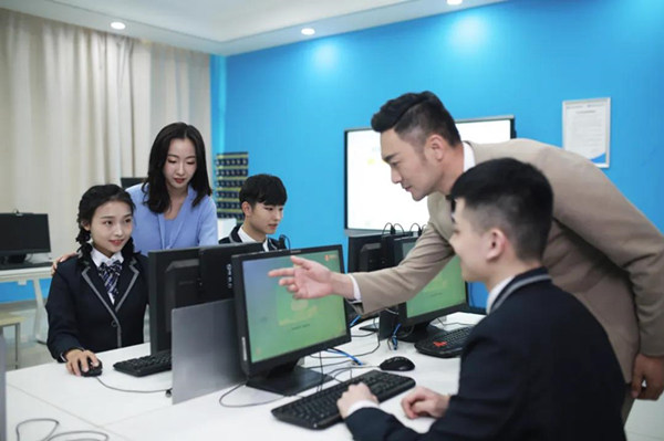 最強擇校季！為什么說學互聯網技術要趁早